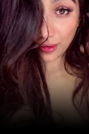 Baby Did You Miss Them - Poonam Pandey