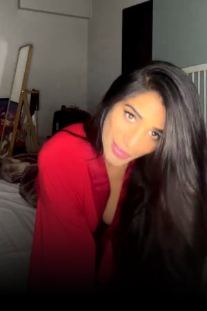05 Nov 2023 Live - Poonam Pandey